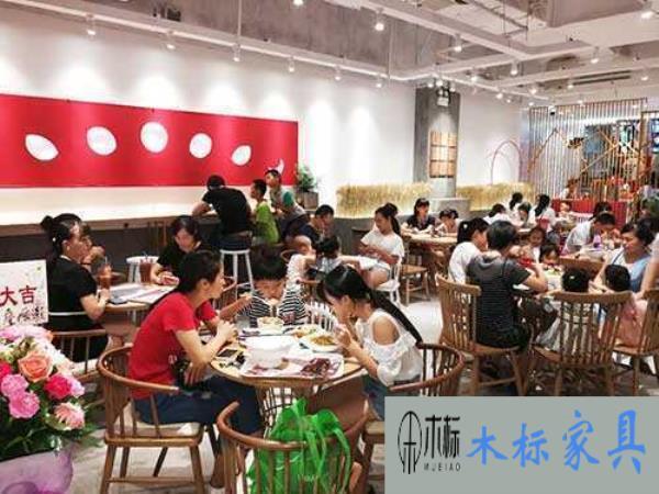 西餐廳沙發(fā)是如何選擇的|餐飲家具 