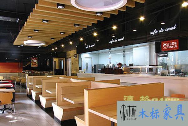 快餐店餐桌椅擺放方案 